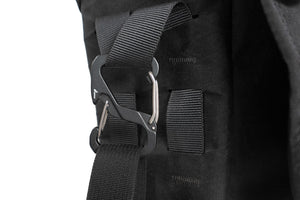 Carabiner attachment for Shoulder Strap on Got to Go Messenger 