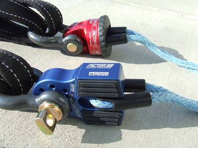 FACTOR 55 FlatLink Low Profile Shackle Mount shown next to a factor 55  ProLink