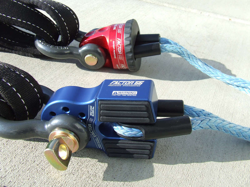 FACTOR 55 FlatLink Low Profile Shackle Mount shown next to a factor 55  ProLink
