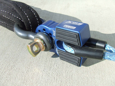 FACTOR 55 FlatLink Low Profile Shackle Mount Blue attached to a winch line on one end and a tow bow shackle on the other.